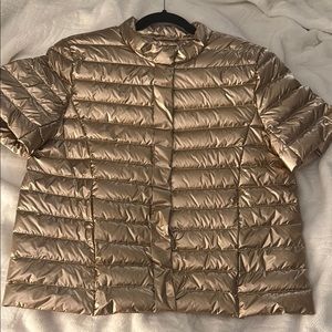 Brand new never been worn. 
J McLaughlin Gold Quilted Puffer Jacket